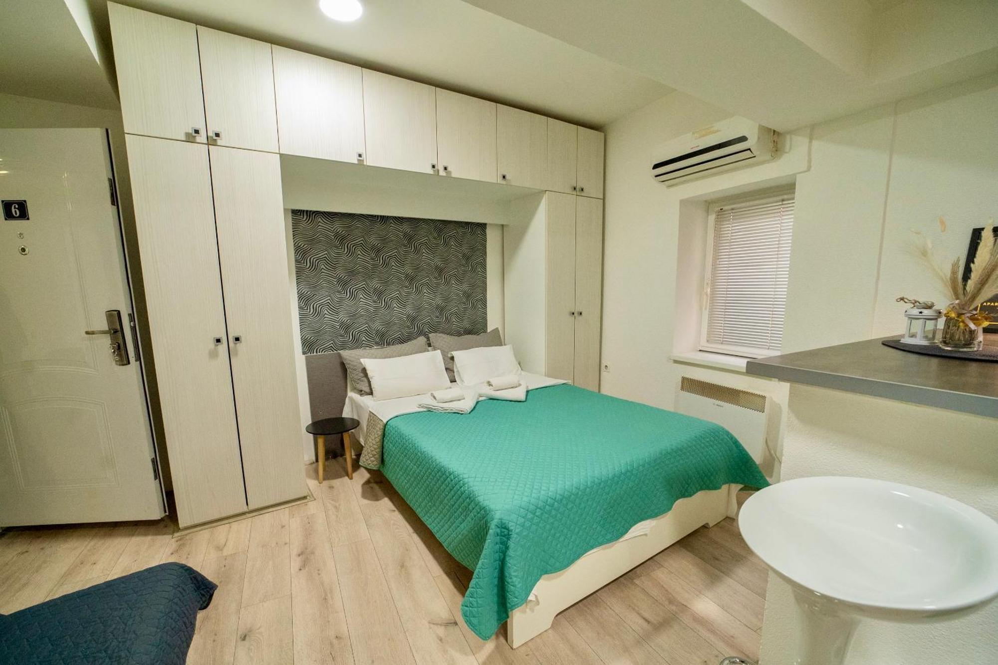 Apartmani Aleksandra U Centru Grada Kragujevac Exterior photo