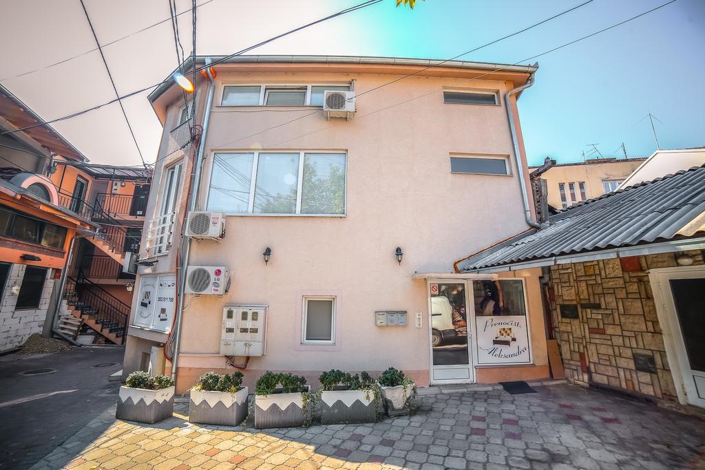 Apartmani Aleksandra U Centru Grada Kragujevac Exterior photo