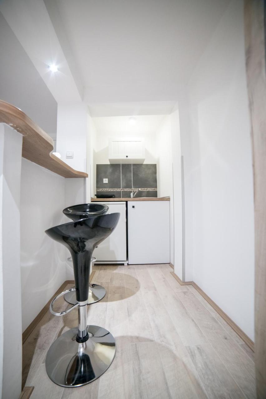 Apartmani Aleksandra U Centru Grada Kragujevac Exterior photo
